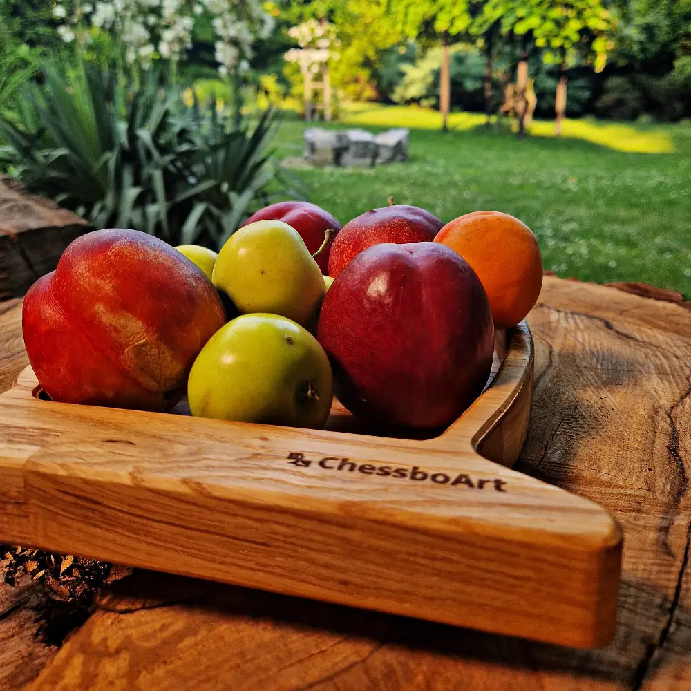 Chess Wooden Tray - Knight OAK with fruit