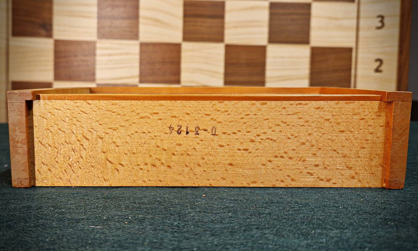 Original cardboard packaging for Garde Ruhla chess clock, mint condition box.