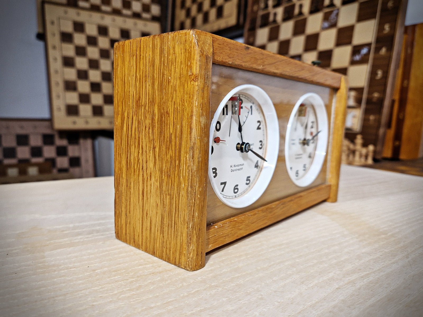 Koopman Mechanical Chess Clock — 1972, Wooden – ChessboArt