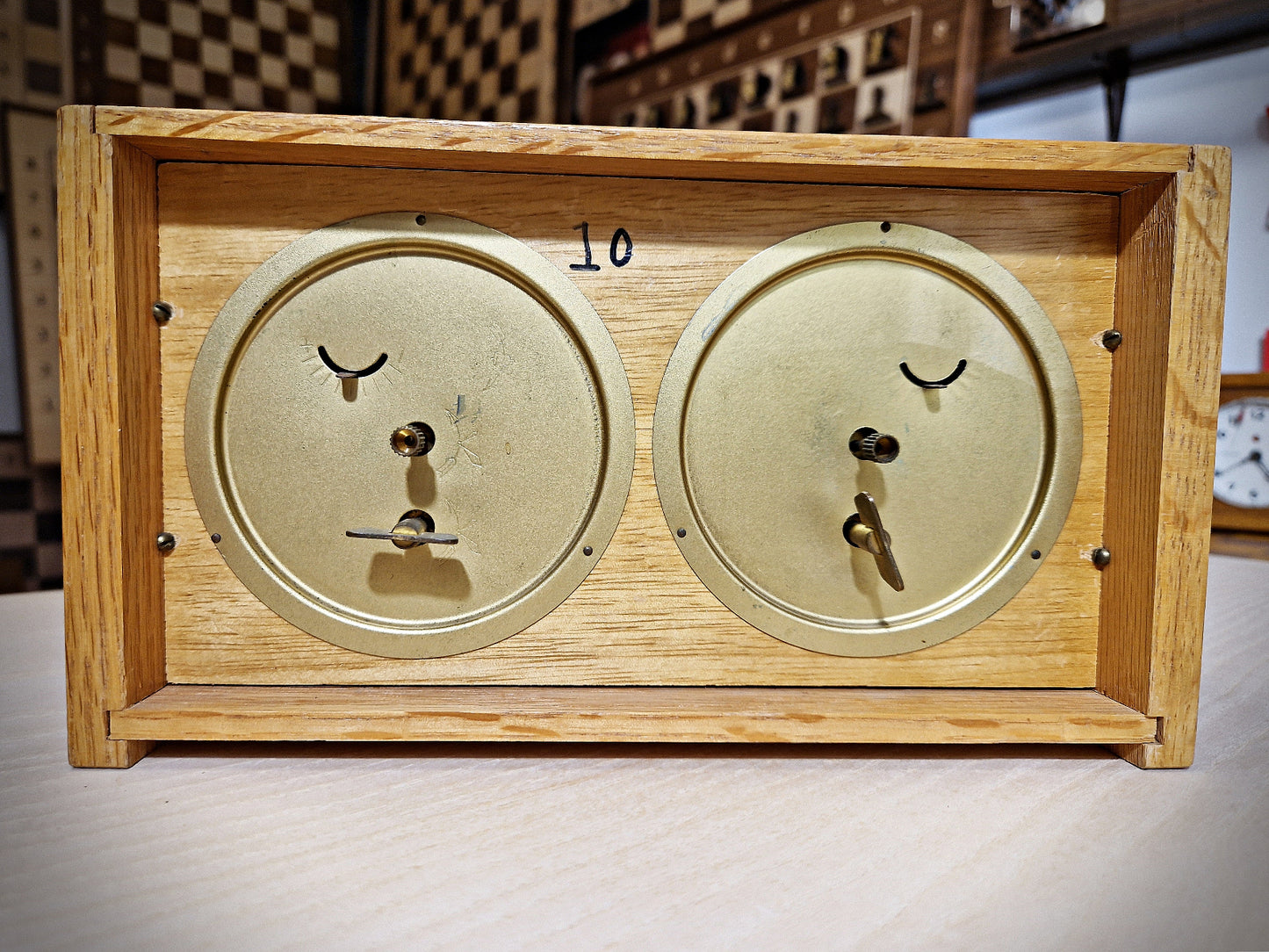 Koopman chess clock - wooden and classic 1980 back