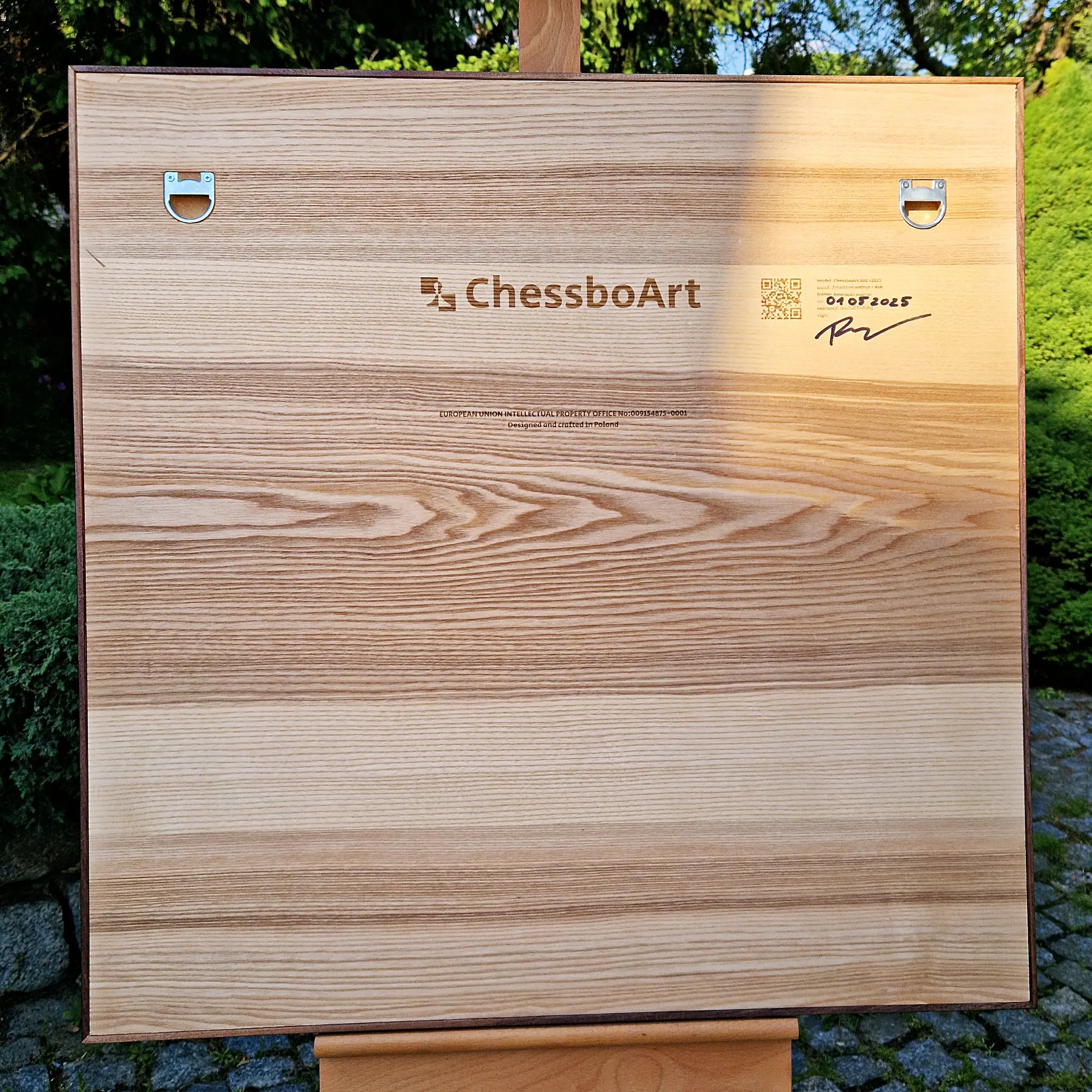 Back of the ChessboArt800 board with hangers, numbered and signed by the maker